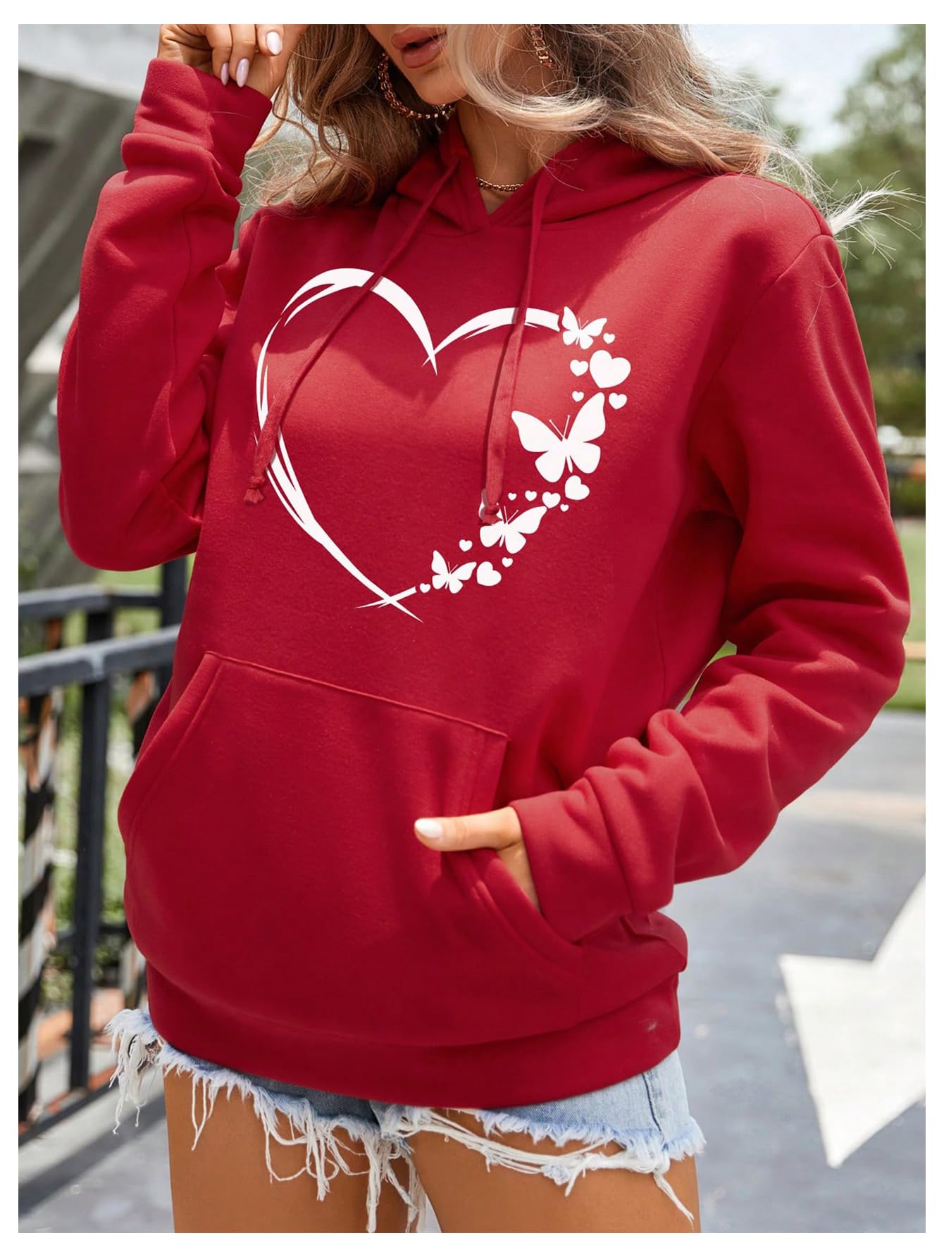 SOLY HUX Women's Graphic Hoodies Heart Print Drawstring Long Sleeve Pocket Sweatshirt Pullover Tops