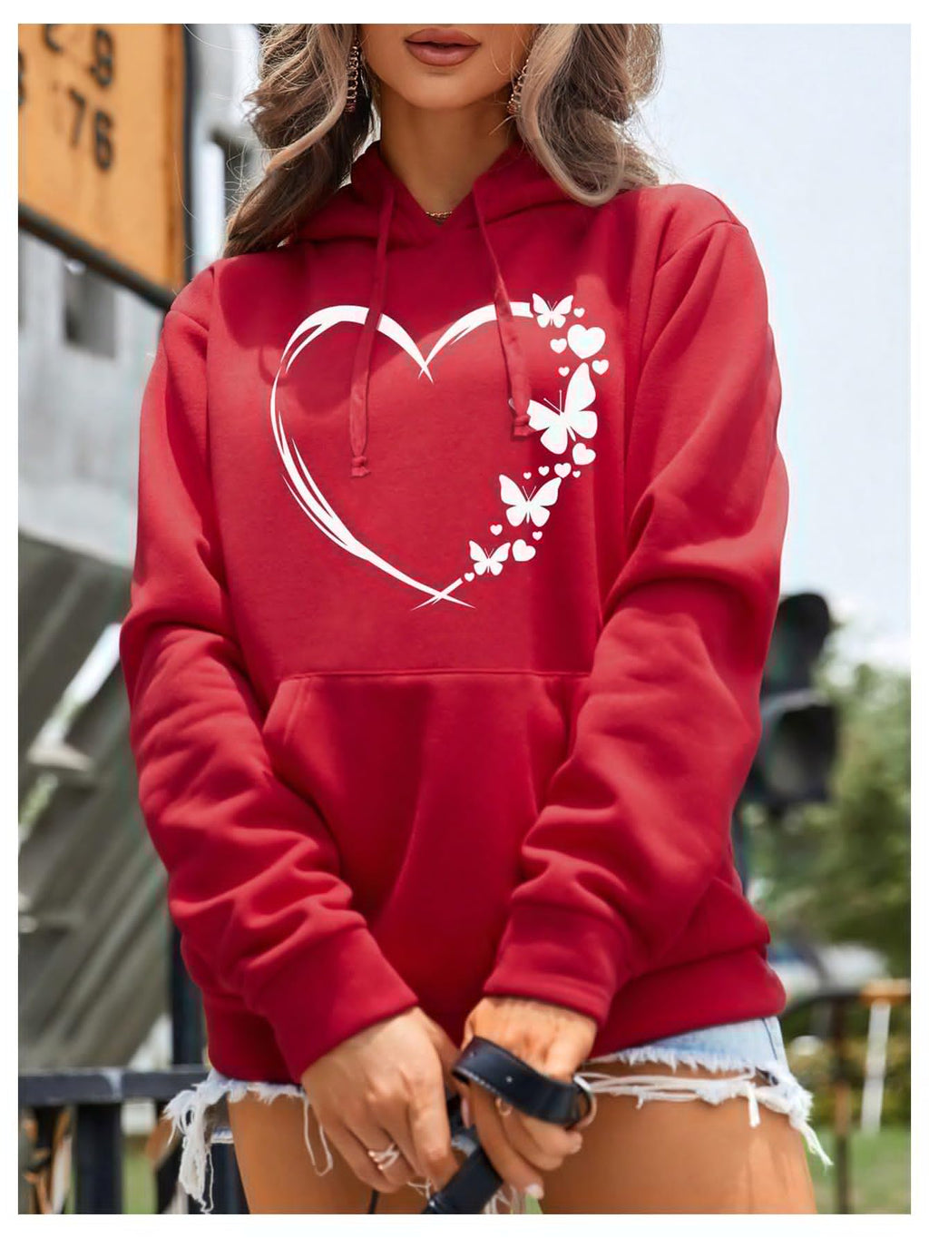 SOLY HUX Women's Graphic Hoodies Heart Print Drawstring Long Sleeve Pocket Sweatshirt Pullover Tops